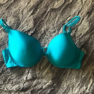 Victoria’s Secret 38C push up